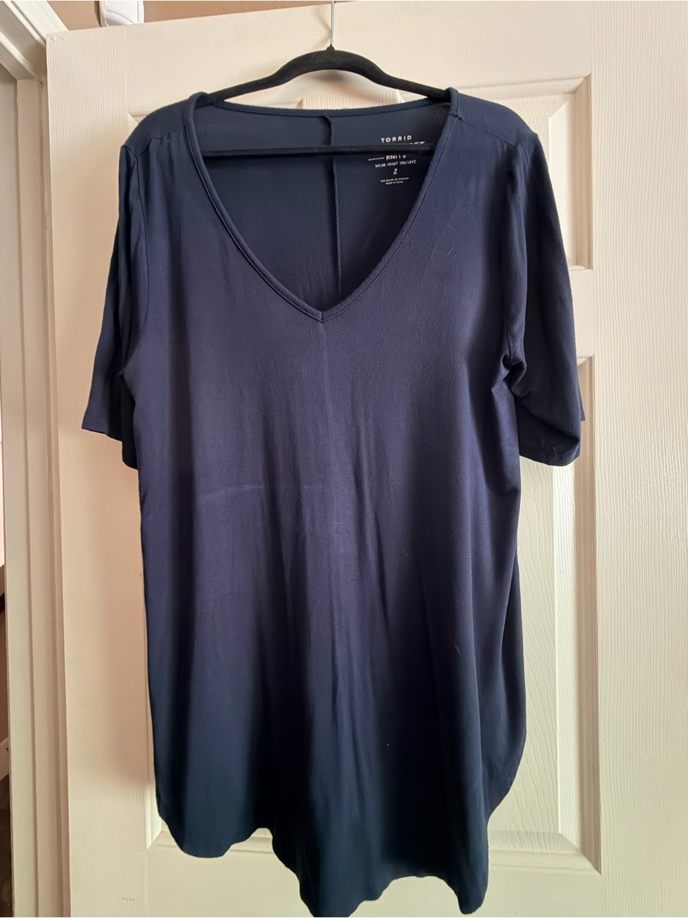 torrid Navy V-Neck Short Sleeve Tee